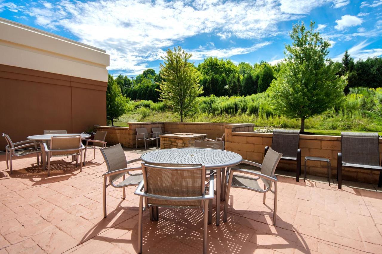 Springhill Suites Erie Kearsarge Eksteriør billede